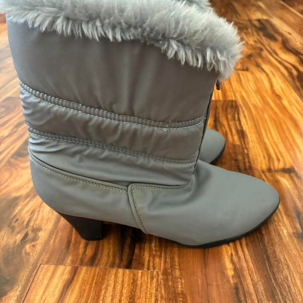 Vintage Upstage Grey Faux Fur Winter Boots‎ - Women's 10D
